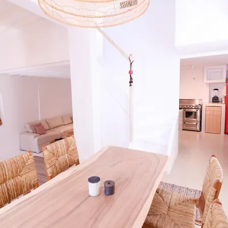 Eudemonia - Sun Terrace By One-villas Apartment